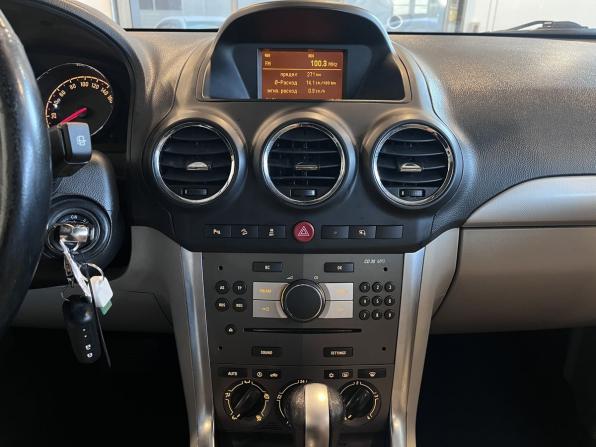 Opel Antara I Рестайлинг с пробегом 2013 года, цена 1 107 000 рублей, 133245 км, внедорожник, Автокод Объявления