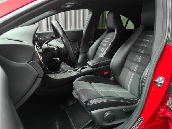 Mercedes-Benz CLA I (C117 X117) Рестайлинг с пробегом 2018 года, цена 2 444 000 рублей, 52976 км, седан, Автокод Объявления
