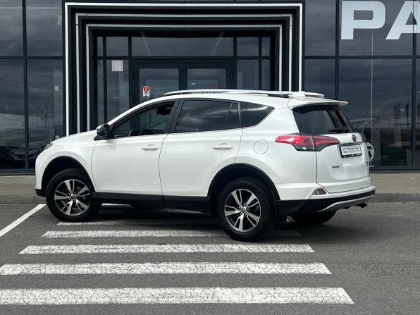 Toyota RAV4 IV (XA40) Рестайлинг с пробегом 2016 года, цена 2 297 000 рублей, 155000 км, внедорожник, Автокод Объявления