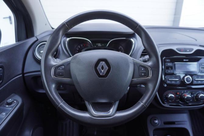 Renault Kaptur I с пробегом 2017 года, цена 1 598 000 рублей, 121894 км, внедорожник, Автокод Объявления
