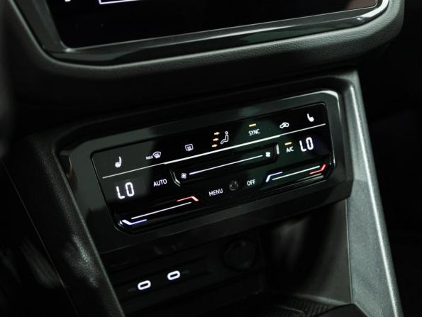 Volkswagen Tiguan II Рестайлинг с пробегом 2021 года, цена 2 999 777 рублей, 91347 км, внедорожник, Автокод Объявления