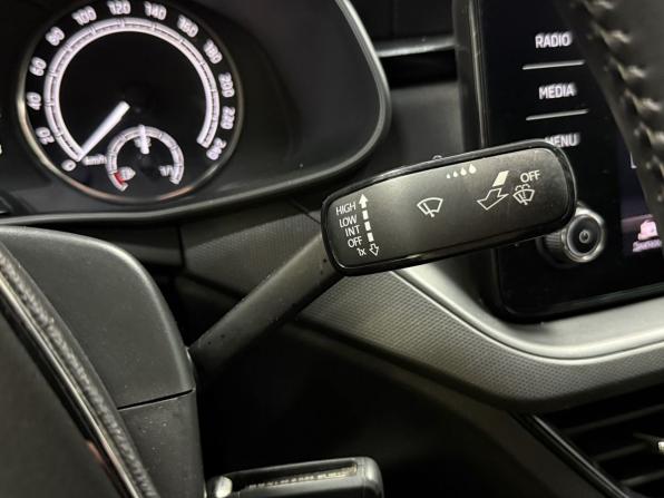 Skoda Rapid I Рестайлинг с пробегом 2020 года, цена 1 550 000 рублей, 105505 км, лифтбек, Автокод Объявления