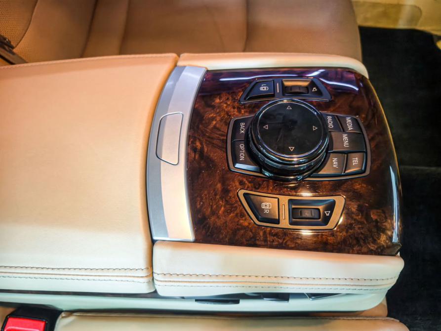 BMW 7 серии V (F01/F02/F04) Рестайлинг Ростов-на-Дону  - изображение 22