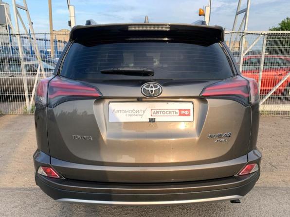 Toyota RAV4 IV (XA40) Рестайлинг с пробегом 2017 года, цена 2 274 582 рубля, 82403 км, внедорожник, Автокод Объявления