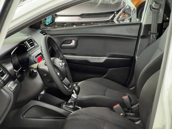 Kia Rio III с пробегом 2014 года, цена 890 000 рублей, 131000 км, седан, Автокод Объявления