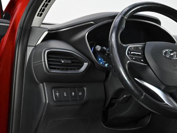 Hyundai Santa Fe IV с пробегом 2018 года, цена 1 899 000 рублей, 87000 км, внедорожник, Автокод Объявления