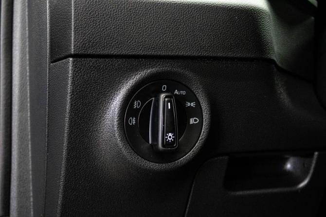 Skoda Karoq I с пробегом 2020 года, цена 2 149 000 рублей, 180679 км, внедорожник, Автокод Объявления