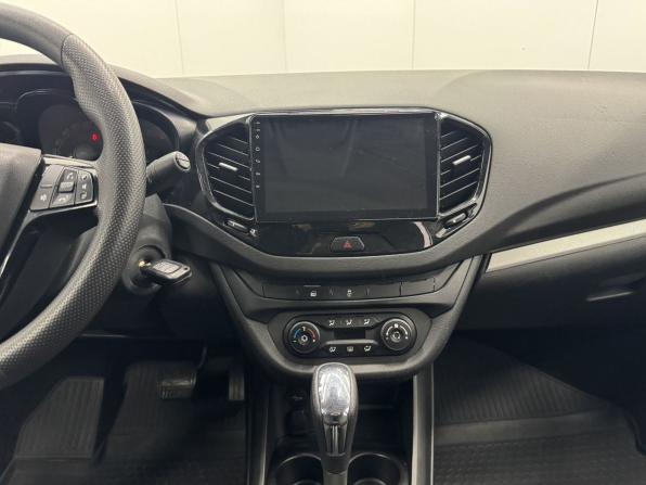 Lada (ВАЗ) Vesta I с пробегом 2021 года, цена 860 000 рублей, 89402 км, седан, Автокод Объявления