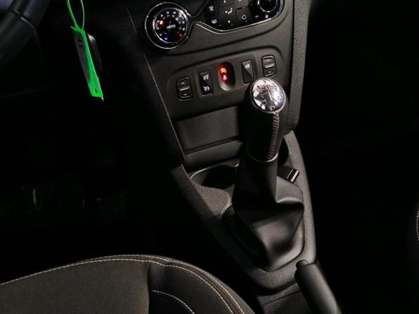 Renault Sandero II Рестайлинг с пробегом 2019 года, цена 1 129 000 рублей, 58645 км, хэтчбек, Автокод Объявления