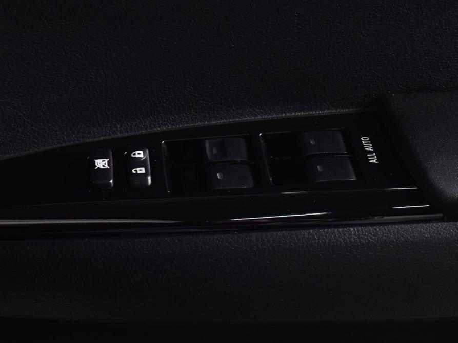 Toyota Corolla XI (E160 E170 E180) Рестайлинг 1 Кемерово  - изображение 19