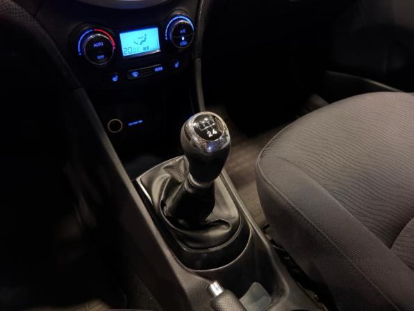 Hyundai Solaris I с пробегом 2011 года, цена 539 000 рублей, 209558 км, седан, Автокод Объявления