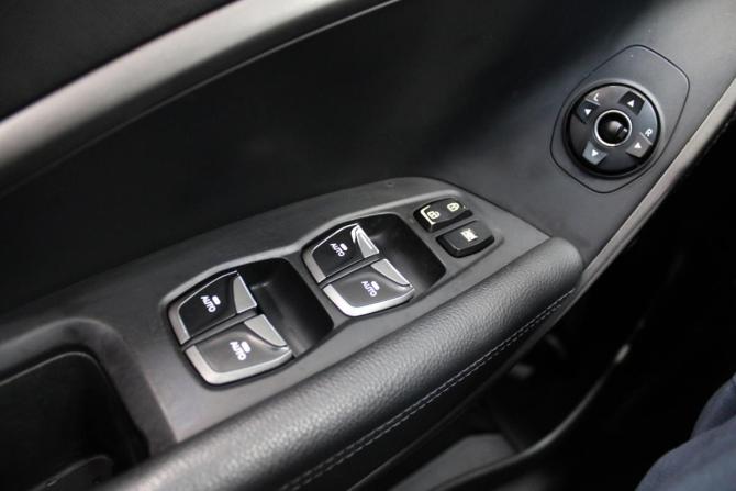 Hyundai Santa Fe III Рестайлинг с пробегом 2015 года, цена 1 869 000 рублей, 132000 км, внедорожник, Автокод Объявления