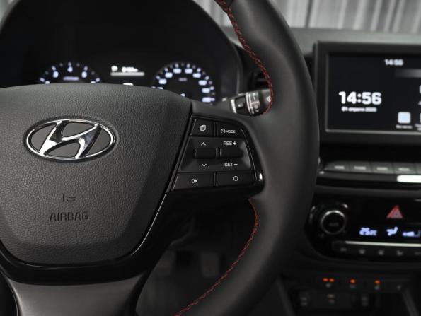 Hyundai Solaris II Рестайлинг с пробегом 2020 года, цена 1 769 000 рублей, 75195 км, седан, Автокод Объявления
