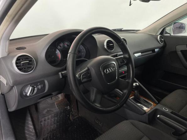 Audi A3 II (8P) Рестайлинг 2 с пробегом 2012 года, цена 900 000 рублей, 201790 км, хэтчбек, Автокод Объявления