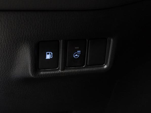 Toyota C-HR I Рестайлинг с пробегом 2021 года, цена 2 690 000 рублей, 70096 км, внедорожник, Автокод Объявления