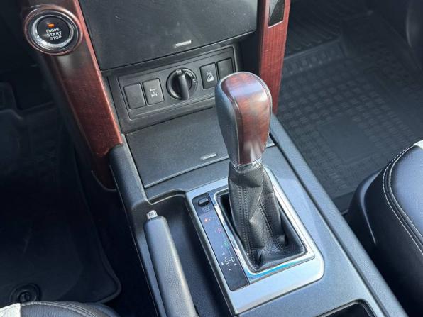 Toyota Land Cruiser Prado 150 Series Рестайлинг 1 с пробегом 2014 года, цена 3 570 000 рублей, 243494 км, внедорожник, Автокод Объявления