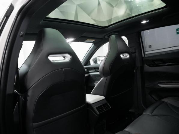Changan UNI-V I с пробегом 2024 года, цена 2 433 000 рублей, 28195 км, лифтбек, Автокод Объявления