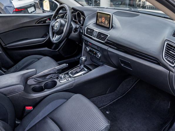 Mazda 3 III (BM) с пробегом 2016 года, цена 1 612 500 рублей, 73354 км, седан, Автокод Объявления
