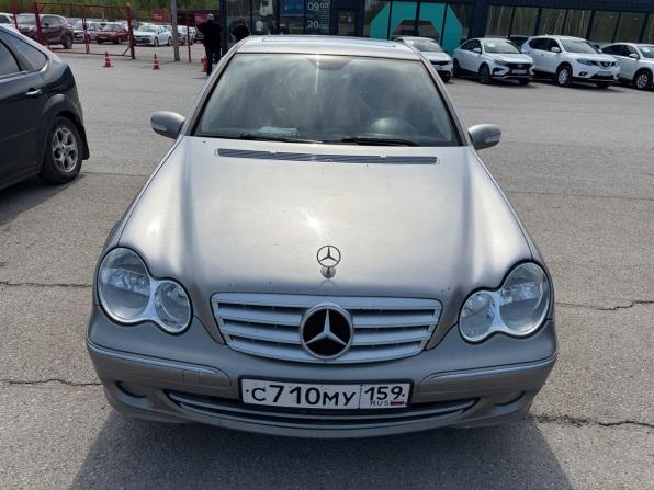 Mercedes-Benz C-Класс II (W203) Рестайлинг с пробегом 2004 года, цена 370 000 рублей, 380000 км, седан, Автокод Объявления