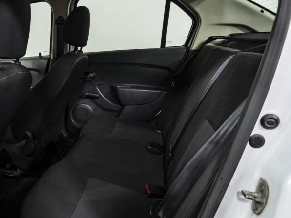 Renault Logan II с пробегом 2017 года, цена 775 000 рублей, 99338 км, седан, Автокод Объявления