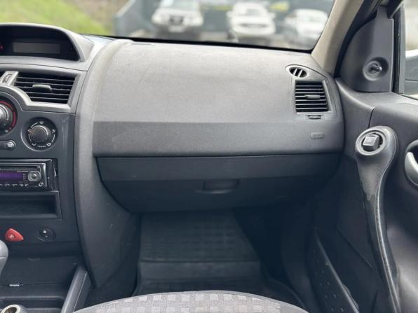 Renault Megane II Рестайлинг с пробегом 2008 года, цена 399 000 рублей, 255000 км, седан, Автокод Объявления