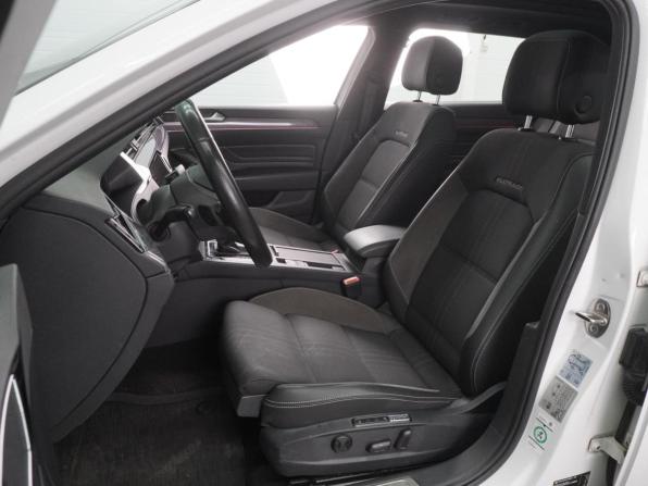 Volkswagen Passat B8 Рестайлинг с пробегом 2020 года, цена 3 234 000 рублей, 158085 км, универсал, Автокод Объявления