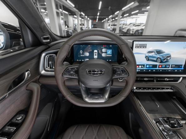 Geely Monjaro I Рестайлинг 2 с пробегом 2025 года, цена 4 200 000 рублей, 30 км, внедорожник, Автокод Объявления