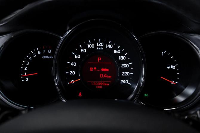 Kia Ceed II Рестайлинг с пробегом 2018 года, цена 1 399 000 рублей, 130092 км, хэтчбек, Автокод Объявления