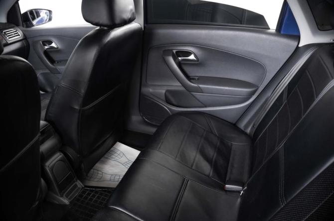 Volkswagen Polo V Рестайлинг с пробегом 2018 года, цена 909 000 рублей, 359321 км, седан, Автокод Объявления
