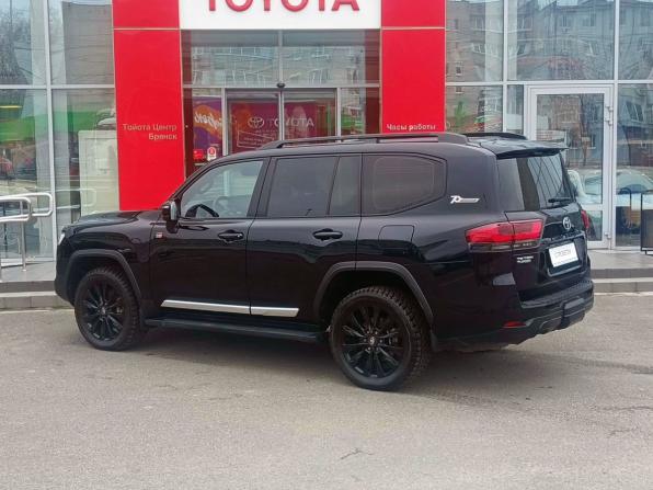 Toyota Land Cruiser 300 Series с пробегом 2022 года, цена 12 100 000 рублей, 36200 км, внедорожник, Автокод Объявления