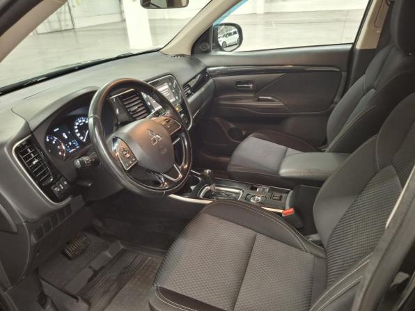 Mitsubishi Outlander III Рестайлинг 3 с пробегом 2019 года, цена 2 190 000 рублей, 101801 км, внедорожник, Автокод Объявления