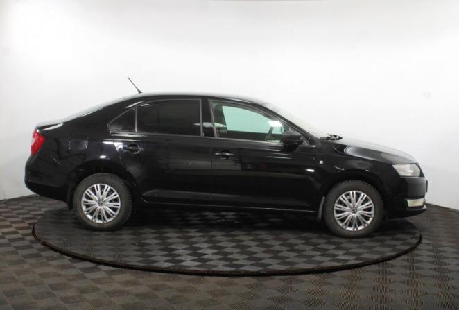Skoda Rapid I с пробегом 2015 года, цена 925 000 рублей, 114235 км, лифтбек, Автокод Объявления