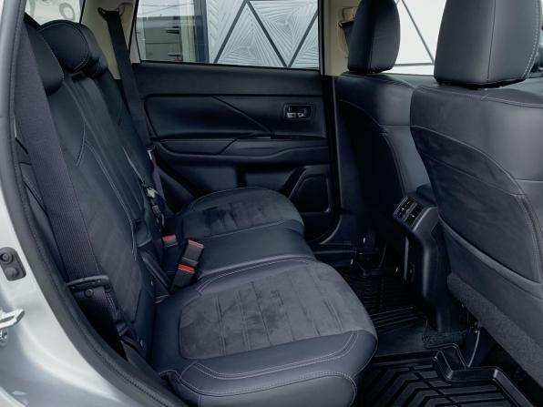 Mitsubishi Outlander III Рестайлинг 3 с пробегом 2021 года, цена 3 349 000 рублей, 19070 км, внедорожник, Автокод Объявления