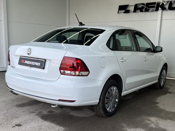 Volkswagen Polo V Рестайлинг с пробегом 2018 года, цена 1 299 000 рублей, 39045 км, седан, Автокод Объявления