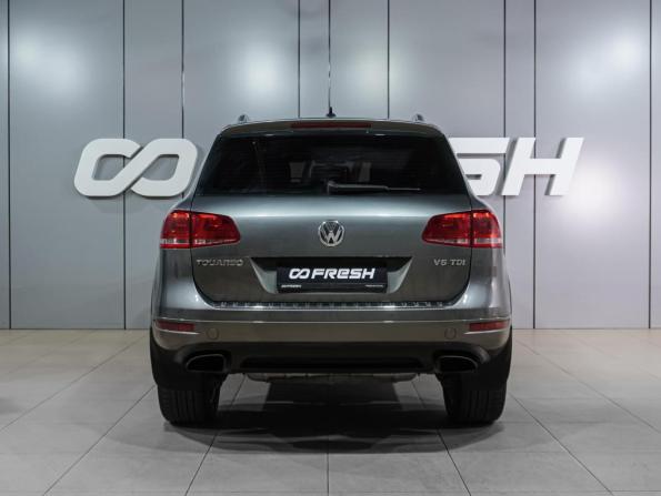 Volkswagen Touareg II с пробегом 2013 года, цена 2 749 000 рублей, 224633 км, внедорожник, Автокод Объявления