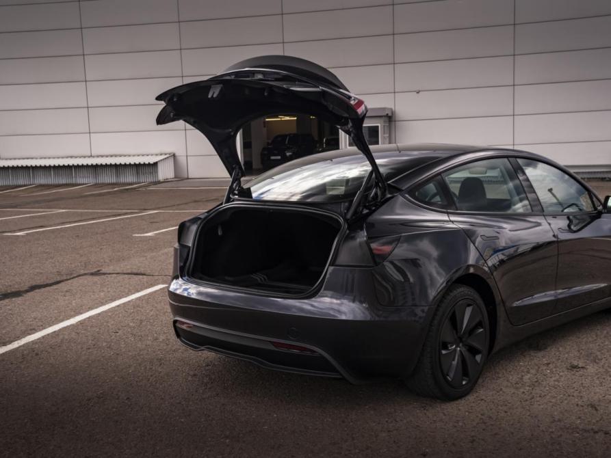 Tesla Model 3 I Рестайлинг Москва  - изображение 23