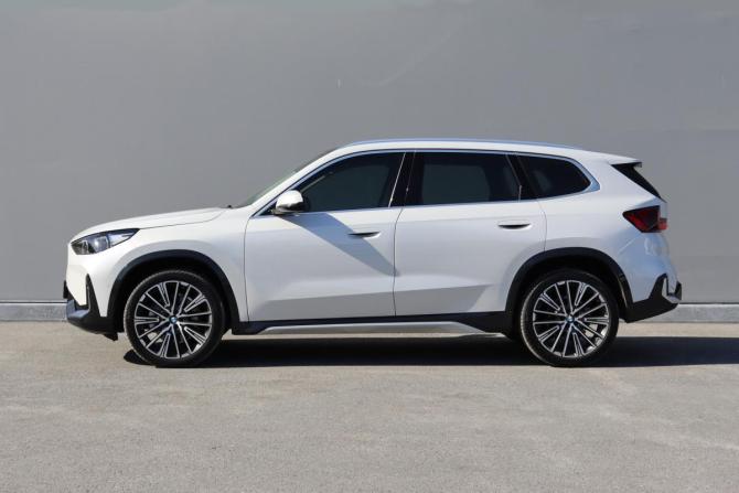 BMW X1 III (U11/U12) с пробегом 2024 года, цена 5 190 000 рублей, 6516 км, внедорожник, Автокод Объявления
