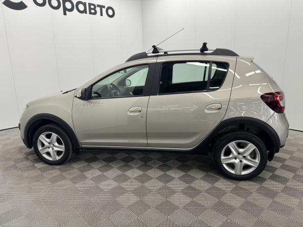Renault Sandero II с пробегом 2017 года, цена 1 050 000 рублей, 118111 км, хэтчбек, Автокод Объявления