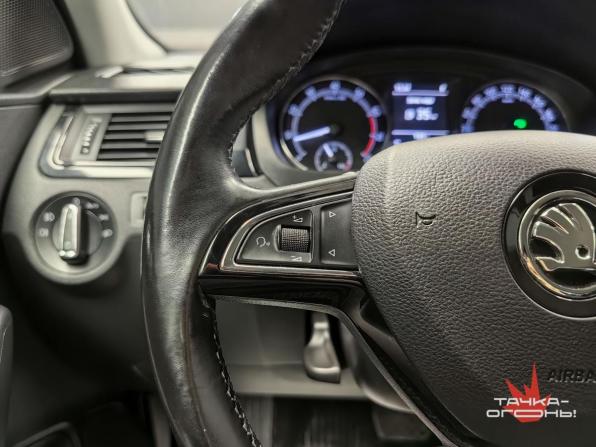Skoda Rapid I с пробегом 2017 года, цена 1 230 000 рублей, 150000 км, лифтбек, Автокод Объявления