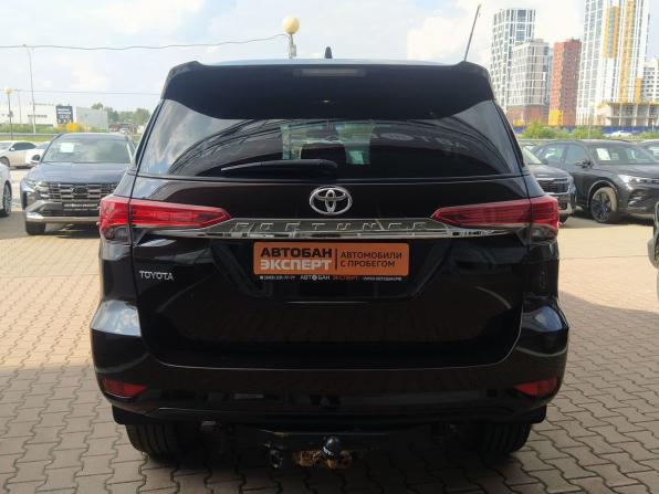 Toyota Fortuner II с пробегом 2017 года, цена 3 070 000 рублей, 240204 км, внедорожник, Автокод Объявления