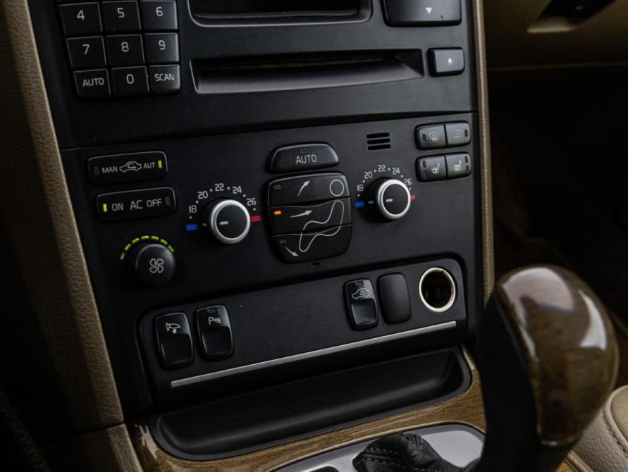 Volvo XC90 I Рестайлинг Санкт-Петербург  - изображение 15