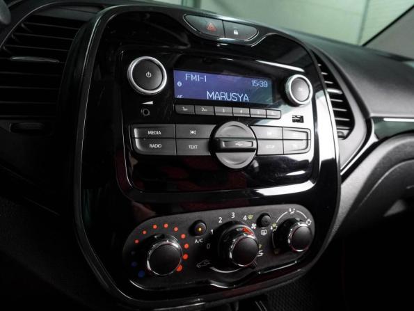 Renault Kaptur I Рестайлинг с пробегом 2020 года, цена 1 697 000 рублей, 56066 км, внедорожник, Автокод Объявления