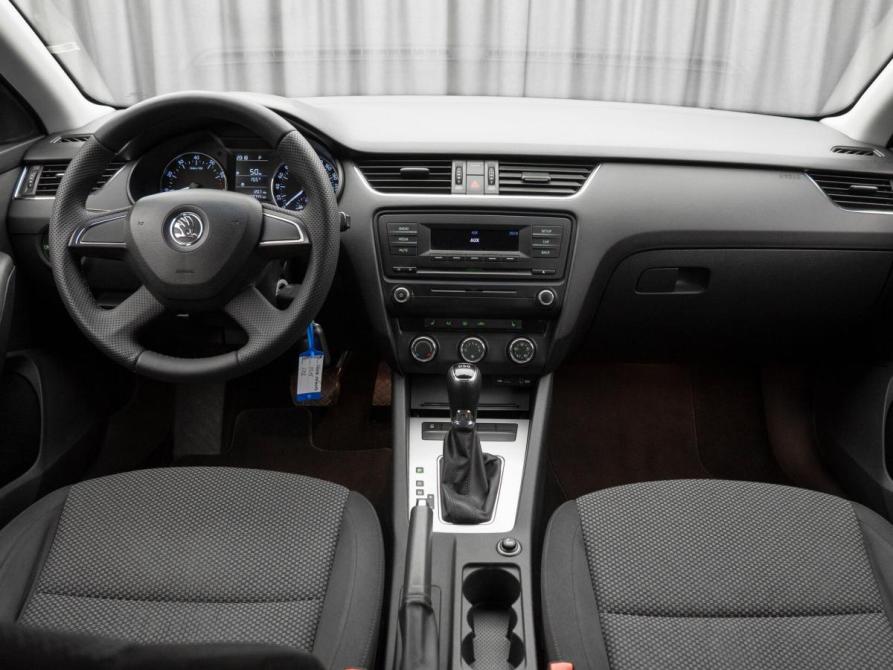 Skoda Octavia III (A7) Москва  - изображение 8