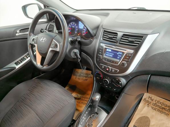 Hyundai Solaris I Рестайлинг с пробегом 2016 года, цена 930 000 рублей, 125249 км, седан, Автокод Объявления