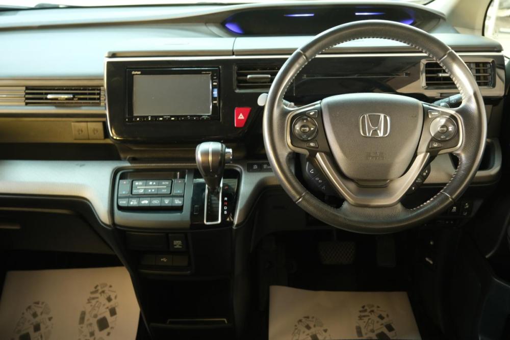 Honda Stepwgn V Рестайлинг Омск  - изображение 11