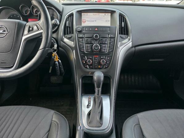 Opel Astra J Рестайлинг с пробегом 2013 года, цена 630 000 рублей, 192127 км, хэтчбек, Автокод Объявления