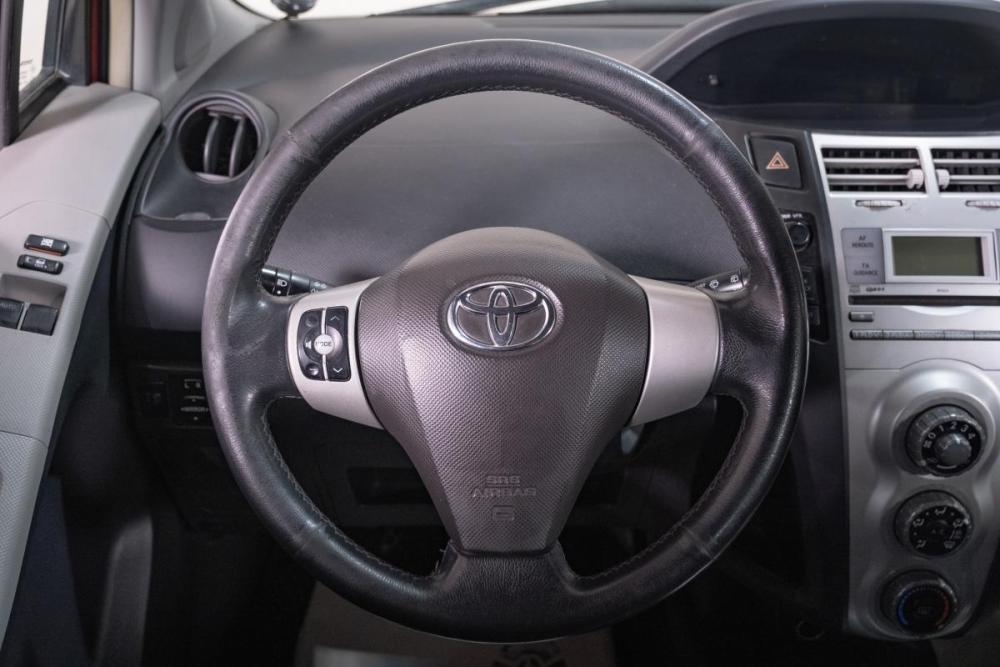 Toyota Yaris II Томск  - изображение 11