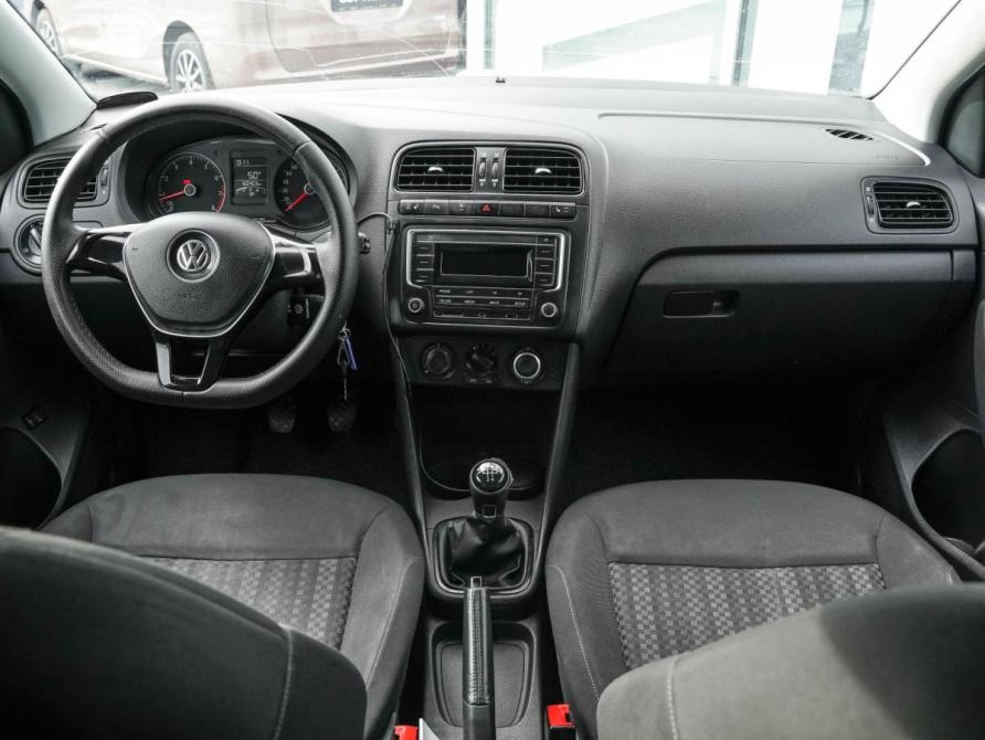 Volkswagen Polo V Рестайлинг Челябинск  - изображение 6