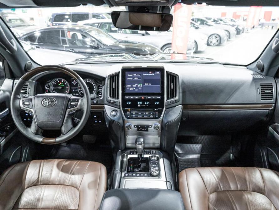 Toyota Land Cruiser 200 Series Рестайлинг 2 Санкт-Петербург  - изображение 14