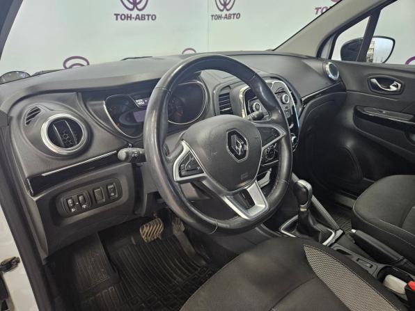 Renault Kaptur I Рестайлинг с пробегом 2021 года, цена 1 539 000 рублей, 84232 км, внедорожник, Автокод Объявления